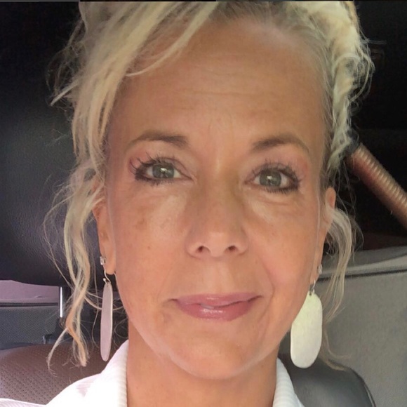 Meet your Posher, Teresa - Picture 1 of 1